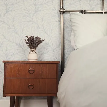 Contemporary Yet Cosy And Characterful In Rural Village Setting *