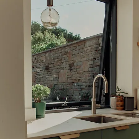別荘 Contemporary Yet Cosy And Characterful In Rural Village Setting Kilfenora