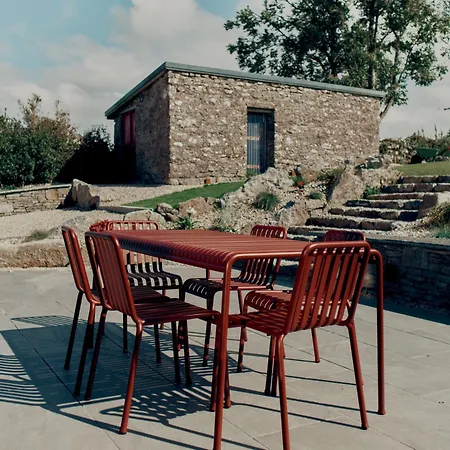 Contemporary Yet Cosy And Characterful In Rural Village Setting 別荘 *
